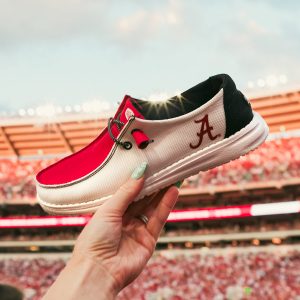 2023_Heydude_Collegiate_Site_PDP_AltImages_alabama_c7e1b2a5-4a8e-470e-996b-9a5df6957904.jpg