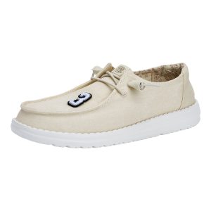 43370-066_BLACKWHITE_NUMBER3PATCH_ONSHOE.jpg