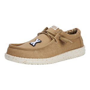 43586-066_BLACKWHITE_LETTERXPATCH_ONSHOE.jpg