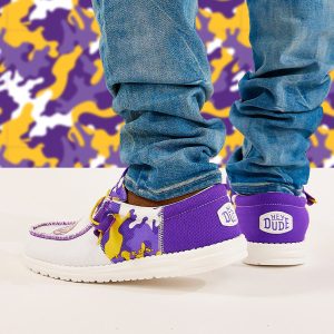 LSU-WALLY_900x900_c660b180-d2a7-457b-9fd1-0927cb667401.jpg