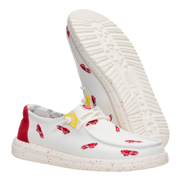 Wendy Embroidered Crawfish