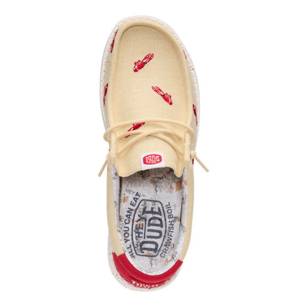 Wally Embroidered Crawfish